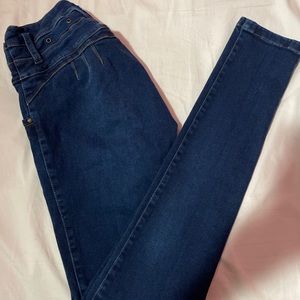 Colombian Buttlift Skinny Jeans